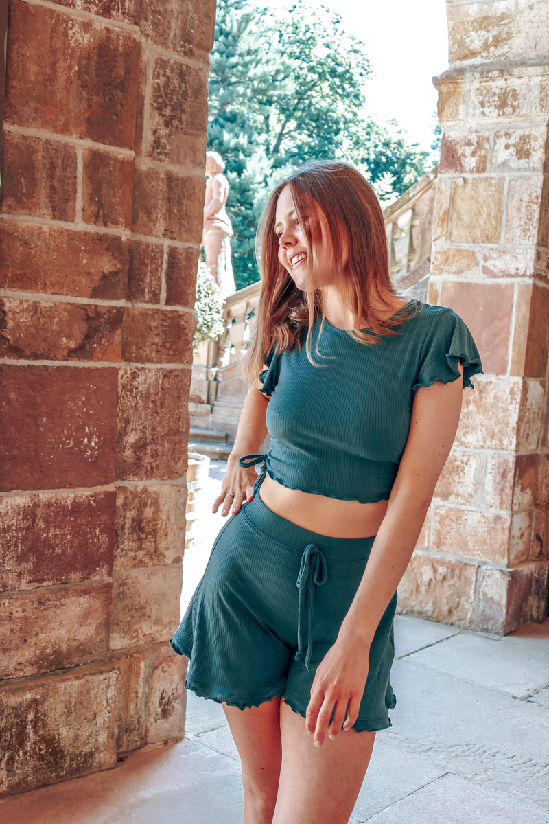 FARRAH Crop T-Shirt deep green – Lyocell, Schmetterlingsärmel, Schnürung — Ansicht 11