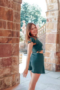 FARRAH Crop T-Shirt deep green – Lyocell, Schmetterlingsärmel, Schnürung — Ansicht 10