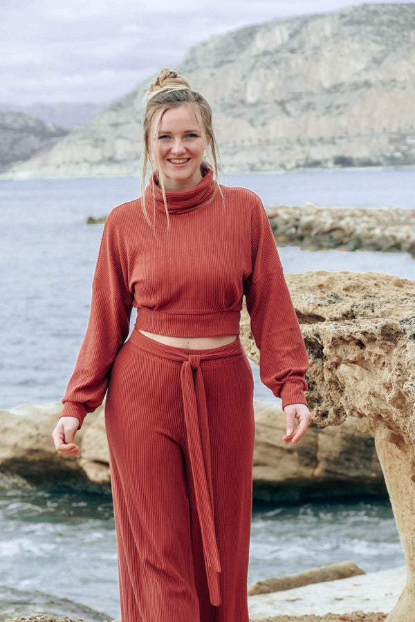 Aila Crop Pullover Cider – Casual Pullover Made from LENZING™ Viscose | Balloon Sleeves