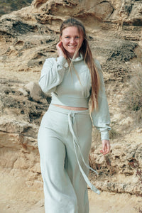 Aila Crop Pullover Mint – Turtleneck Sweater made of LENZING™ Viscose — Ansicht 3