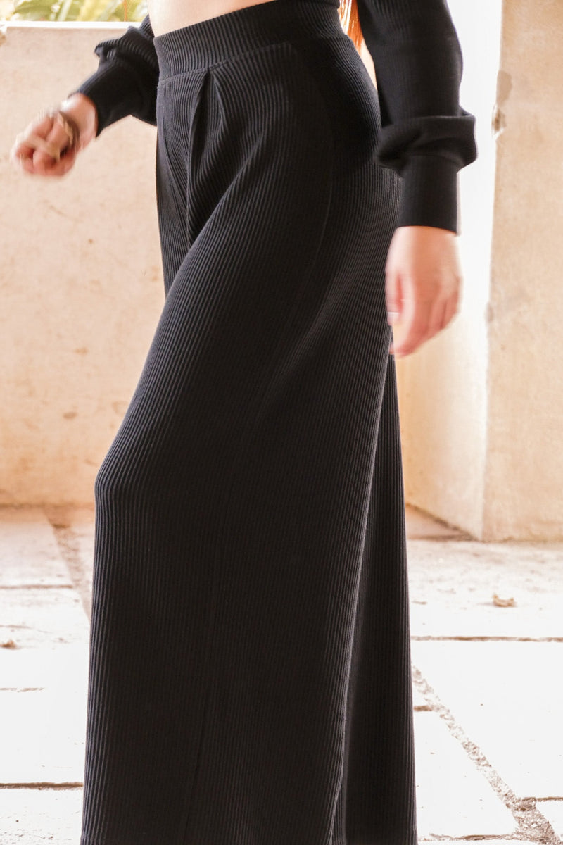 Aila Comfy Pants Black – Nachhaltige Wohlfühlhose LENZING™ Viskose Hoher Bund — Ansicht 8