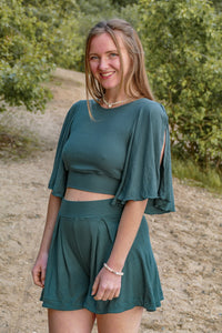Farrah Flower Shorts Deep Green – Lyocell Shorts mit Faltenlegung — Ansicht 4