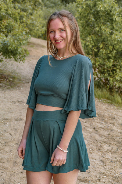 Farrah Flower Shorts Deep Green – Lyocell Shorts mit Faltenlegung