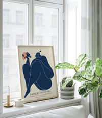 Woman with a Flower Papiers Découpés Art Poster – Handgefertigt Berlin — Ansicht 2