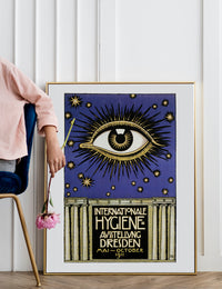 The Big Eye – Dresdner International Hygiene Poster von Patroa Studio — Ansicht 2