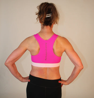 Sportsbra Pink Panther – Starker Halt | Elastisches Unterbrustband | Recyceltes ECONYL® Material