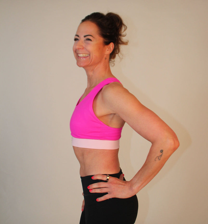 Sportsbra Pink Panther – Starker Halt | Elastisches Unterbrustband | Recyceltes ECONYL® Material — Ansicht 2