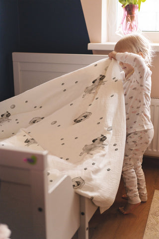 Kinderbettwäsche „Süßer Mops“ – Musselin oder Satin | OEKO‑Tex | Handgefertigt