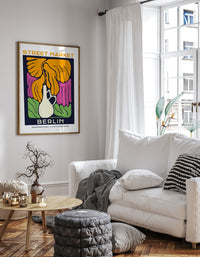 Berlin Street Market White Vase Graphic Art Poster – Fine Art Print A3–A0 — Ansicht 2