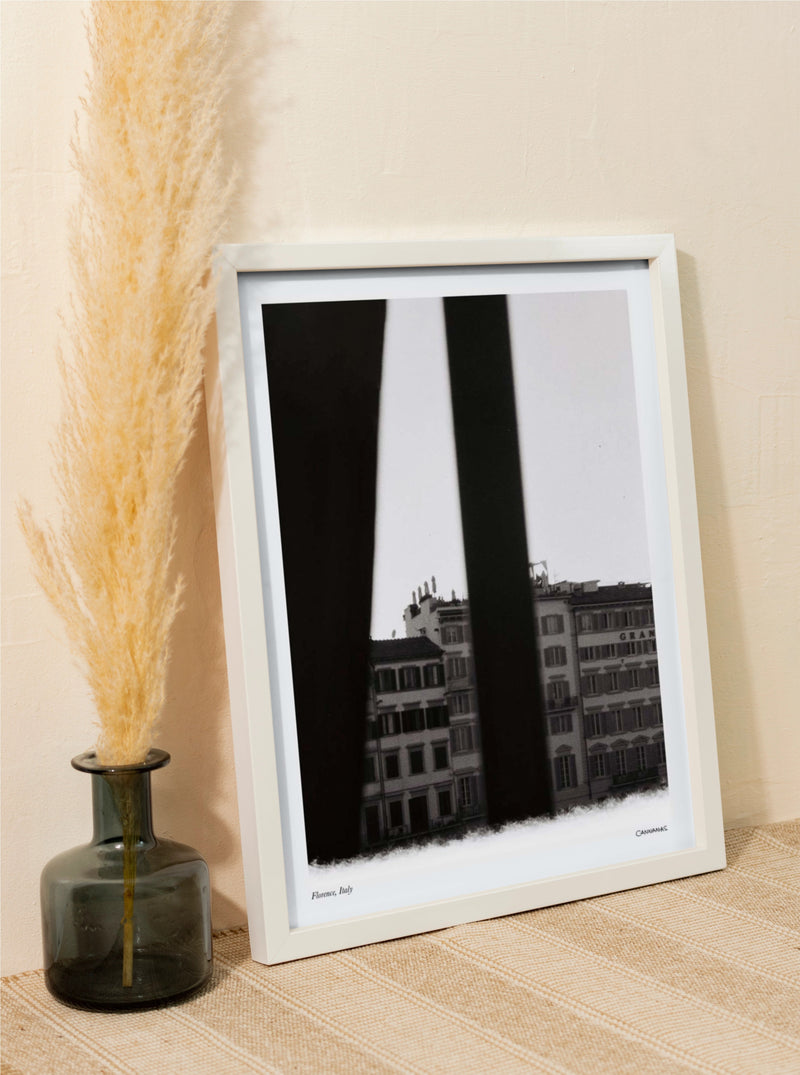 Sale: Window in Florence Poster by Cannanas – S Größe Fine Art Print — Patroa Studio