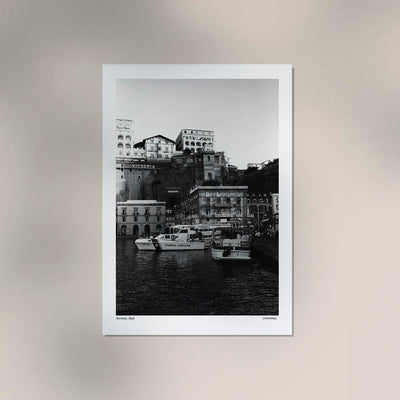 Sorrento, Italy Poster by Cannanas – Schwarz-Weiß Fotografie