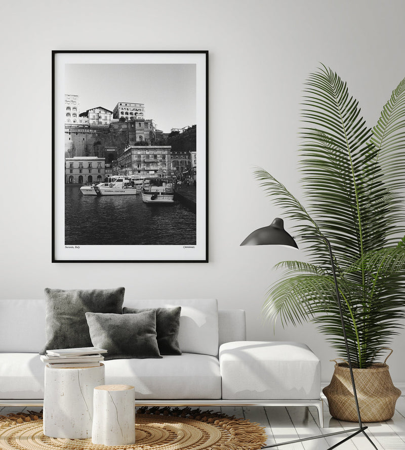 Sorrento, Italy Poster by Cannanas – Schwarz-Weiß Fotografie — Ansicht 2