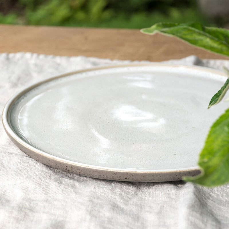 Small Ddoria plate – Handcrafted stoneware from Portugal — EDDA Stoneware