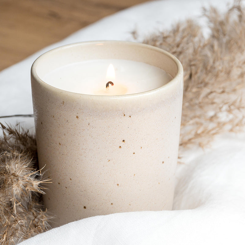 Candle Eelina – Stoneware | Hand-poured | Sustainable & 2-in-1 Design — Ansicht 2