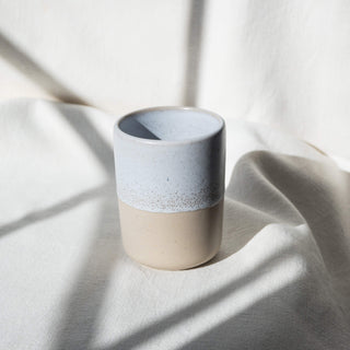 Becherset Mixed – Steingut | Handgemacht | Beige & Weiß