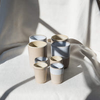Becherset Mixed – Steingut Handgemacht Beige & Weiß — Ansicht 6