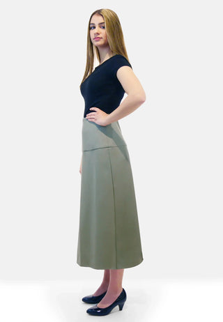 Rock Sustainable Öko-Leder, Ananasleder | Midi-Länge | Figurbetonter Schnitt | EU-Produktion