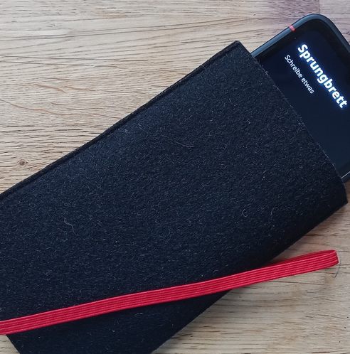 Felt Sleeve 22 Black – Handmade Protective Case with Red Strap for Volla Phone 22