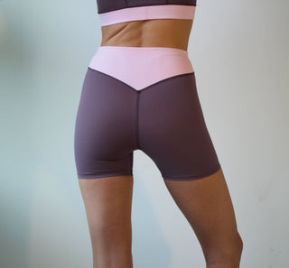 Oban Shorts – Purple Gray/Rosa | Funktionales Material | Hoher Bund | ECONYL®