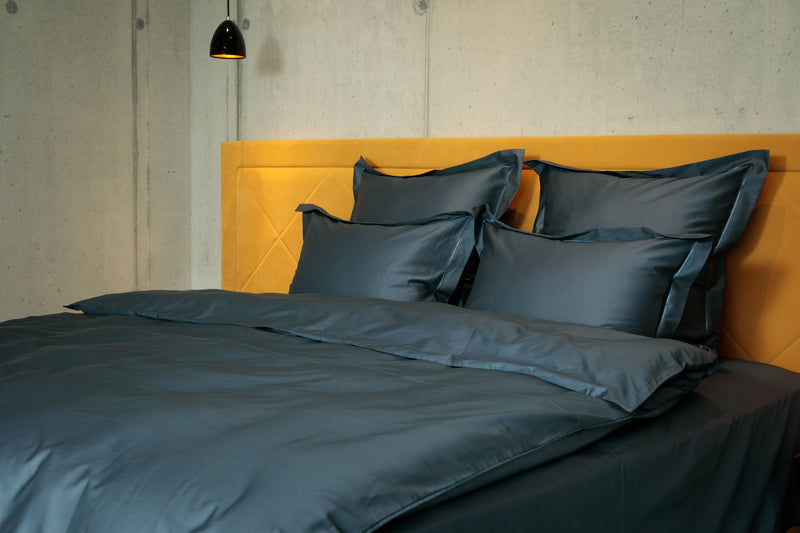 Bed Linen Set Plain Silver Blue – 100% Mako Cotton, Sateen 300 TC, Easy Iron — Ansicht 1