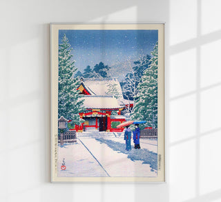 Snow at Hie Shrine Fine Art Print nach Hasui Kawase: Verschneiter japanischer Schrein mit Torii, fallender Schnee und Shin-Hanga-Ästhetik für zen-inspirierte Interiors
