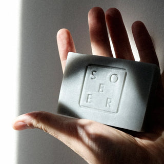 Hand & Body Moisturizer Soap Bar – Vegane Clean Beauty | 5 Öle | Amyris-Duft