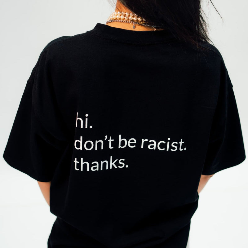 "don't be racist" Unisex Oversized Organic Cotton T-Shirt Black — Ansicht 6
