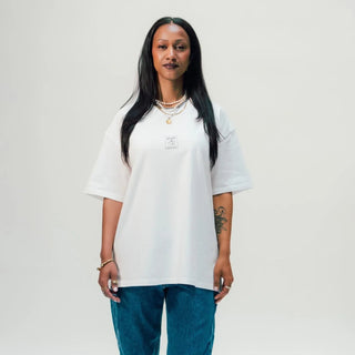 „Don't Be Racist“ Unisex Oversized T-Shirt in Weiß | 100 % Bio-Baumwolle | Pre-washed | Made in Portugal