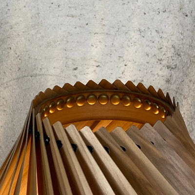 Stehleuchte Ardere fineline collection – Holz handgefertigt