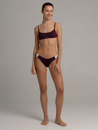 Tonga Bikini Pants Aubergine – 100 % ECONYL® Recycled, Schnelltrocknend — Ansicht 5