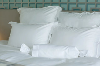 Bettwäsche Set White Dream – 100% Baumwolle | Schweizer Satin | Bügelleicht