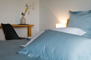 Kissenbezüge Set Twist blue & white – 100% mercerisierte Baumwolle Satin | Schweizer Qualität | Bügelleicht