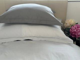 Bettwäsche-Set Uni Silver – 100 % mercerisierte Baumwolle | Schweizer Satin 300 TC | bügelleicht