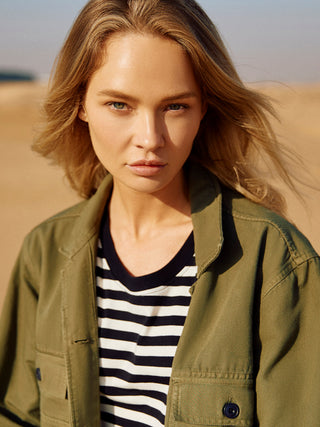 Damen Field Jacket Bio Baumwolle vier aufgesetzte Taschen Farbe oliv schwarze Knöpfe, Overshirt Typ in Portugal hergestellt