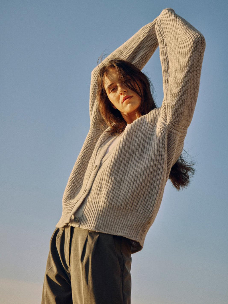 Strick Cardigan aus Organic Cotton – Oversized kurz, fair gefertigt in Italien — Ansicht 6