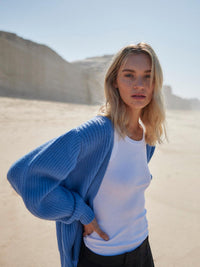 Strick Cardigan aus Organic Cotton – Oversized kurz, fair gefertigt in Italien — Ansicht 10