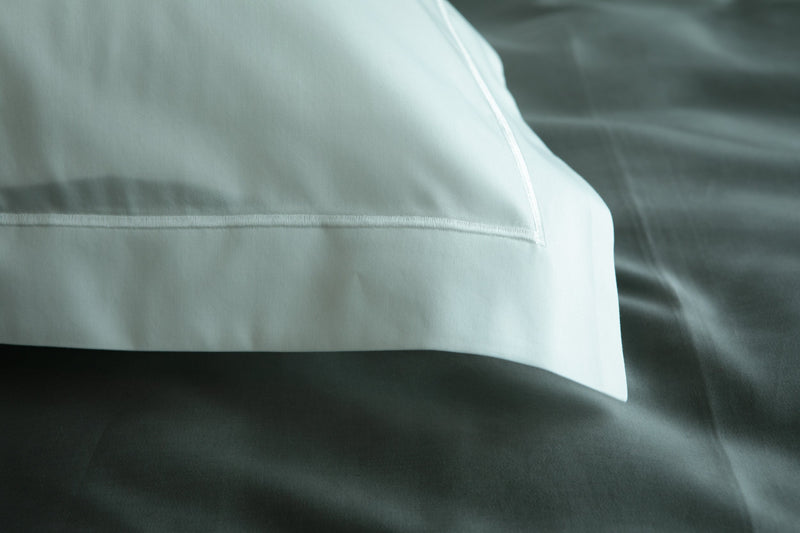 Kissenbezüge Uni Farbe – 100% Baumwolle Satin 300 TC | Bügelleicht — von der Thannen Luxury Bedding