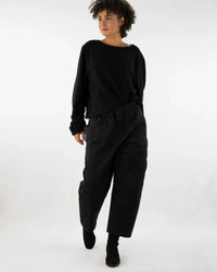 AdoTHO Boyfriend Trousers made of Organic Moleskin – Handmade Berlin — Ansicht 4