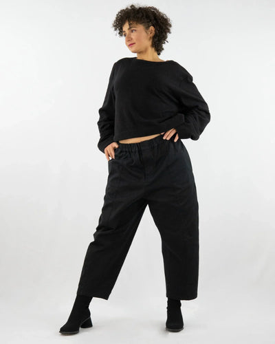 AdoTHO Boyfriend Trousers made of Organic Moleskin – Handmade Berlin
