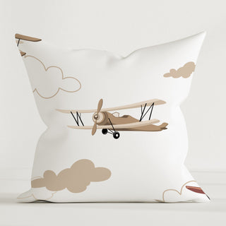 Dekokissen „Flugzeuge und Wolken“ mit spielenden Flugzeugen, Canvas‑Baumwolle, 40×40 cm, ohne Füllung, wasserbasierte Farben – fantasievoller Akzent fürs Kinderzimmer
