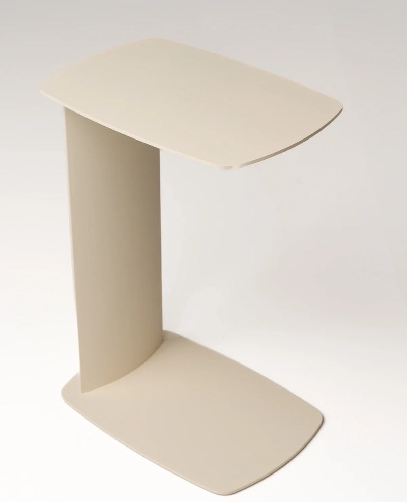 STANDBY Side Table C-Shape Powder-Coated Aluminum — Ansicht 18