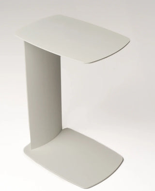 STANDBY – C-förmiger Beistelltisch | Metall | pulverbeschichtet