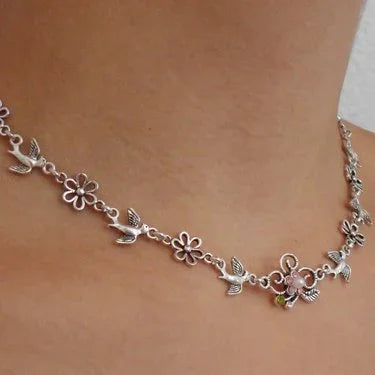 "Birdy" Traditional Necklace Flowers Birds Rhinestones 41 cm Extension — I bin I Schmuck und Werk