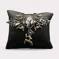 Traditional Brooch "Deer II" – Picture Cabochon with Pendants, Nickel-free Metal — Ansicht 2