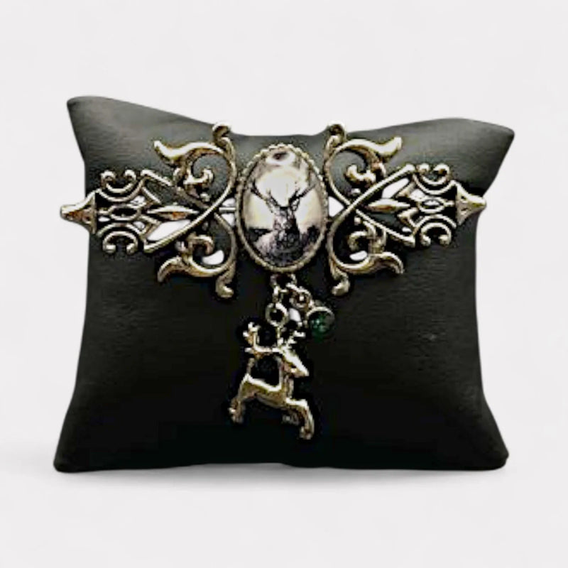Traditional Brooch "Deer II" – Picture Cabochon with Pendants, Nickel-free Metal — Ansicht 2