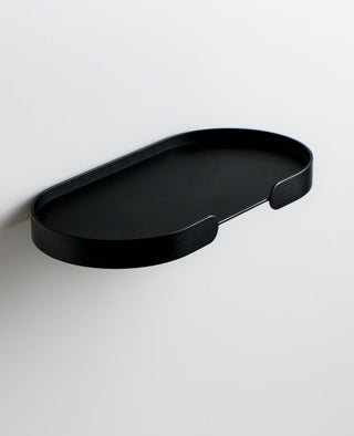 Wandregal aus Metall BUTLER Shelf von Siqual Design in Schwarz mit minimalistischer Gestaltung