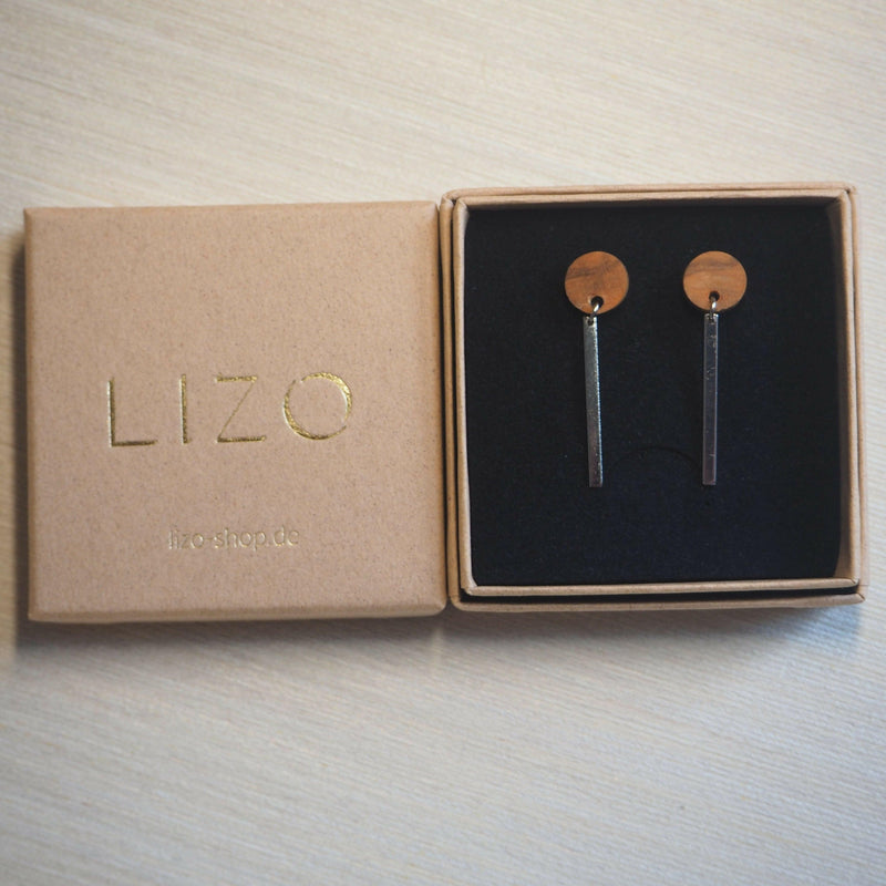 Olive wood stud earrings – handmade in Cologne — Ansicht 4