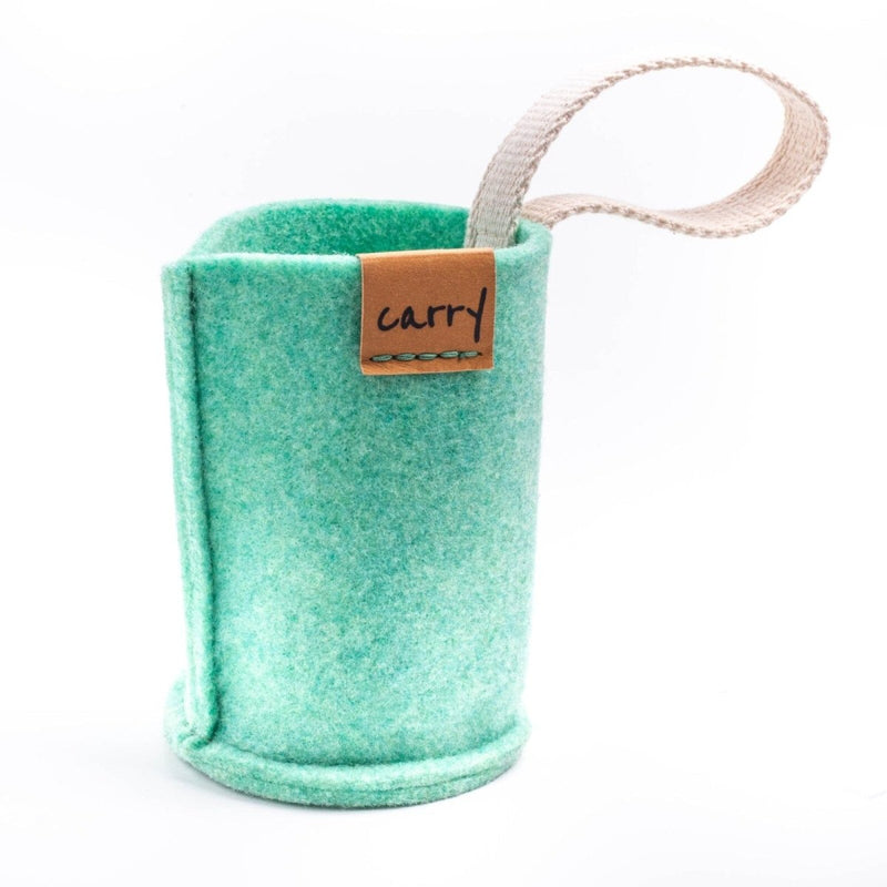 CARRY Sleeve – Handgenähte Trinkflaschenhülle aus Upcycling Filz — Ansicht 5