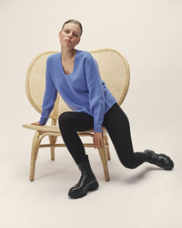 Merino wool knit pullover – deep V-neck | ribbed texture | fairly made in Italy — Ansicht 7