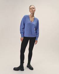 Merino wool knit pullover – deep V-neck | ribbed texture | fairly made in Italy — Ansicht 8